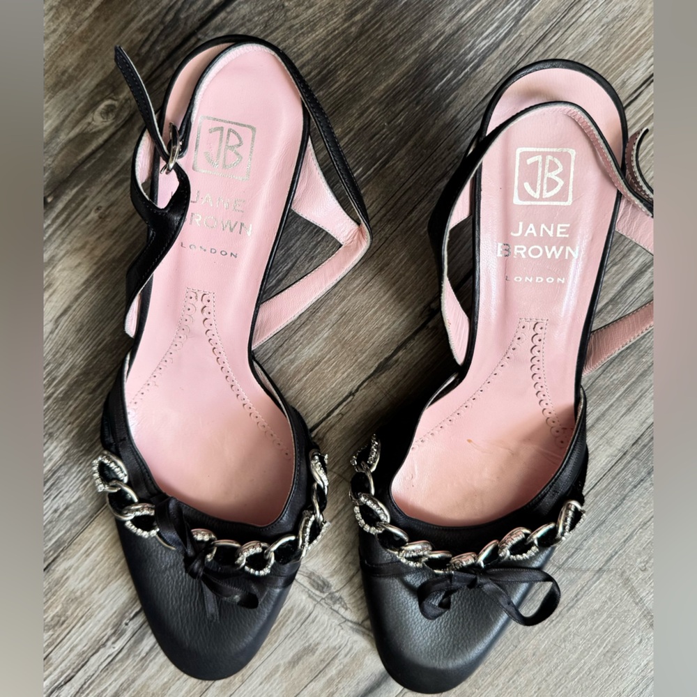 Jane Brown London Pumps